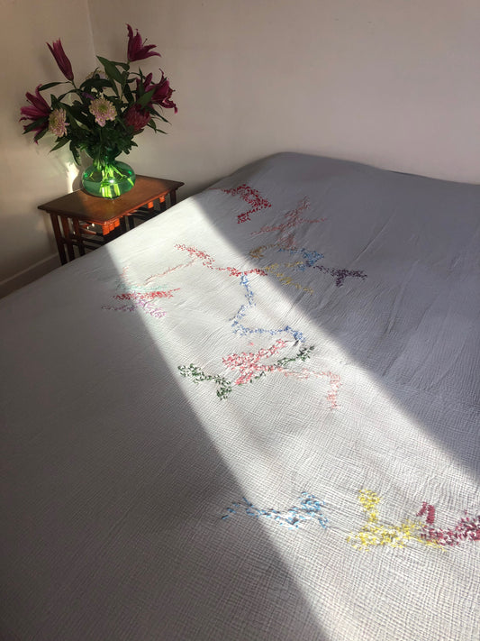 Bedspread With Hand Embroidered atrwork